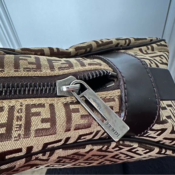 Fendi Tan Shoulder Bag - Picture 6 of 13